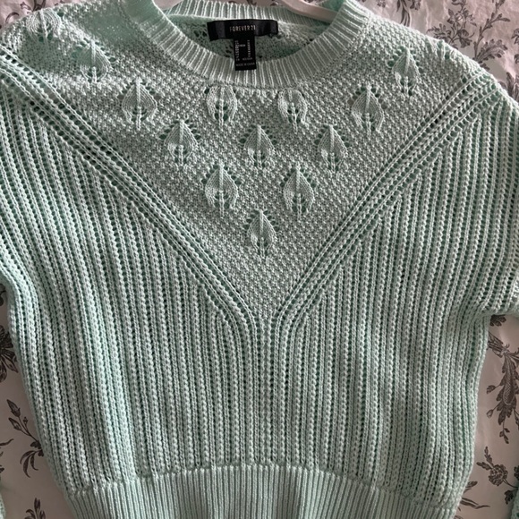 Green knit sweater - Picture 4 of 4